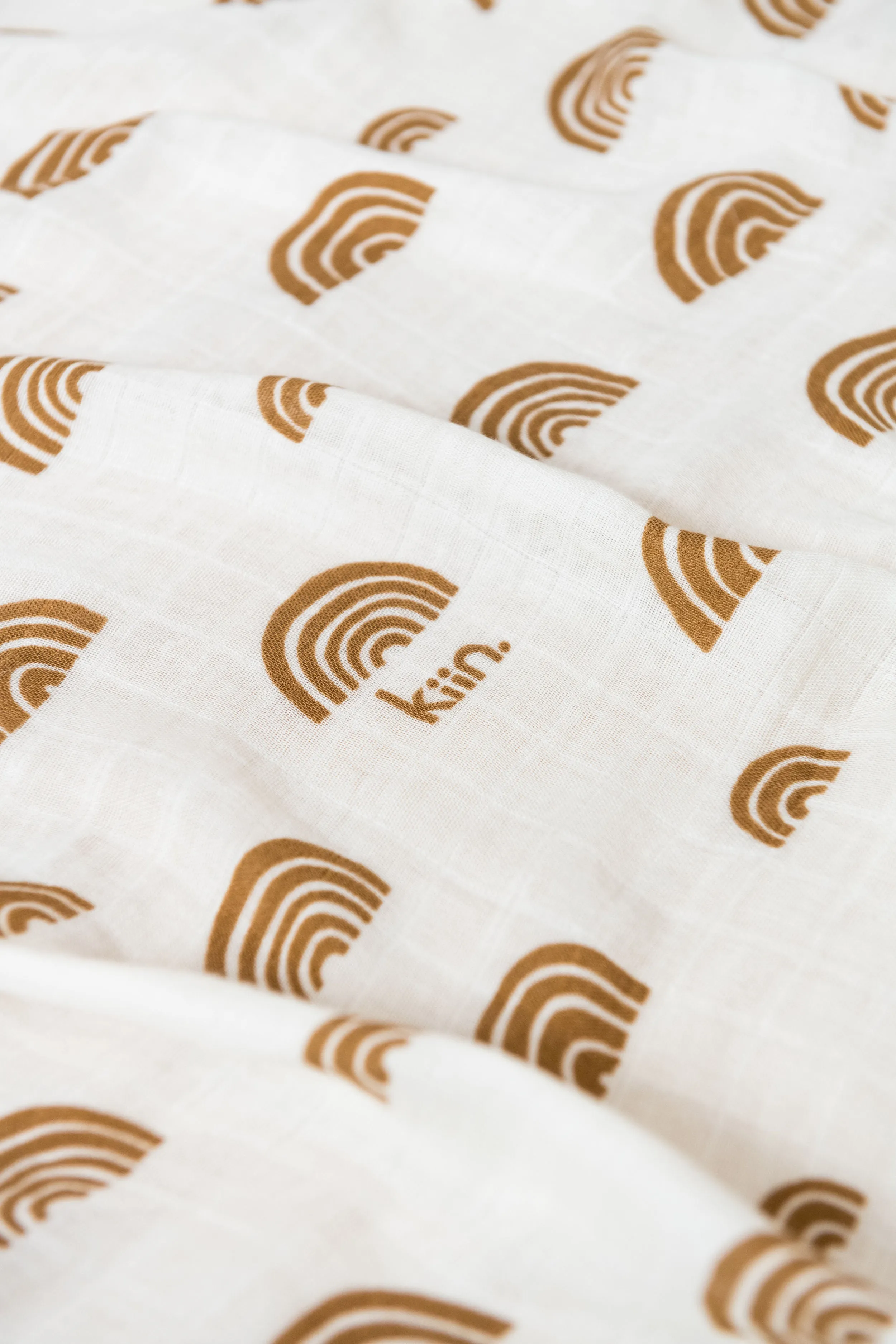 Kiin Baby Organic Rainbow Swaddle - Ivory