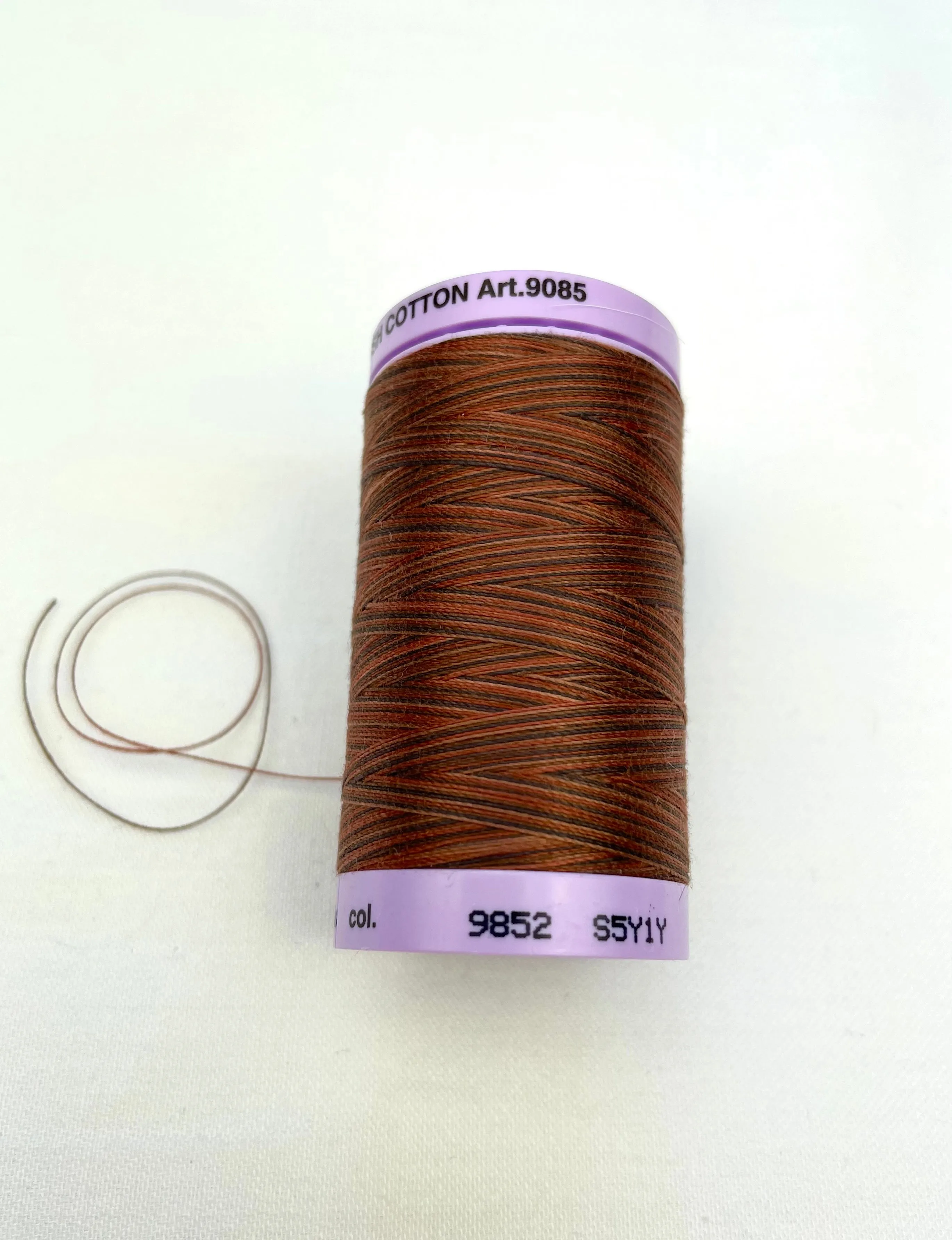 Large Dark Brown Variegated Mettler Thread 9852 - 457m